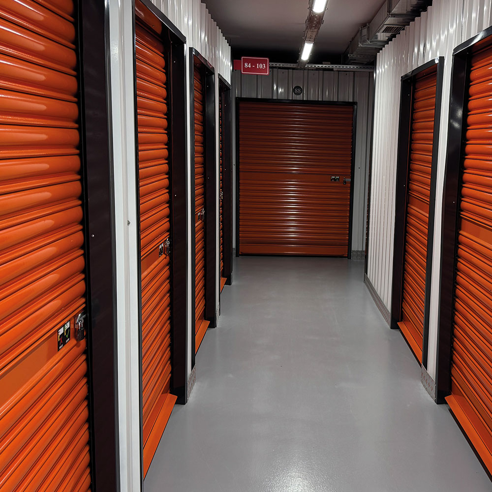 İstanbul Kemerburgaz bölgesine yakın kiralık depo arayanlar için Maslak Depo güvenli ve erişilebilir depolama çözümleri sunar.